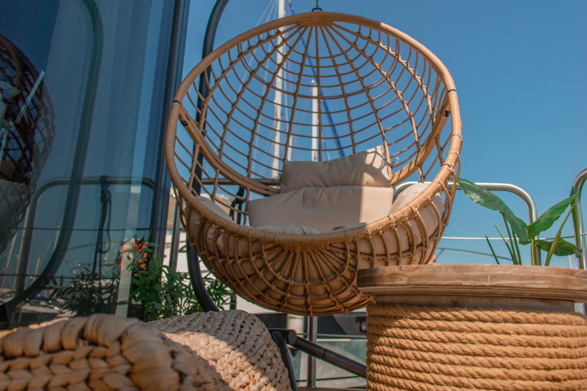 Hotel L'Escale Royale - Nid d'amour sur l'eau avec Jacuzzi à 40 min de Paris à Saint-Martin-la-Garenne Chambre photo